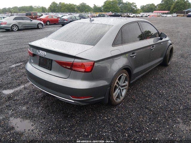 45052514 :رقم المزاد ، WAUAUGFF8J1091623 vin ، 2018 Audi A3 2.0t Premium/2.0t Tech Premium مزاد بيع