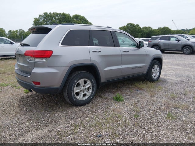 2017 Jeep Grand Cherokee Laredo 4x4 მანქანა იყიდება აუქციონზე, vin: 1C4RJFAGXHC884557, აუქციონის ნომერი: 45052518