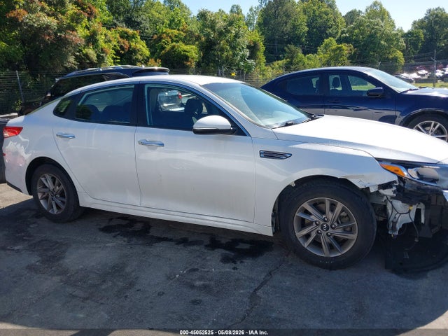 Продаж на аукціоні авто 2020 Kia Optima Lx, vin: 5XXGT4L35LG379258, номер лоту: 45052525