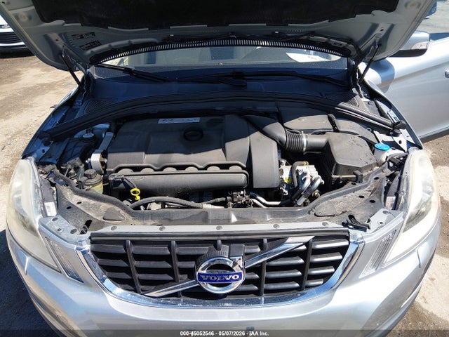 2013 Volvo Xc60 T6 მანქანა იყიდება აუქციონზე, vin: YV4902DZ0D2394103, აუქციონის ნომერი: 45052546
