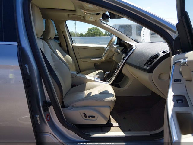 2013 Volvo Xc60 T6 მანქანა იყიდება აუქციონზე, vin: YV4902DZ0D2394103, აუქციონის ნომერი: 45052546