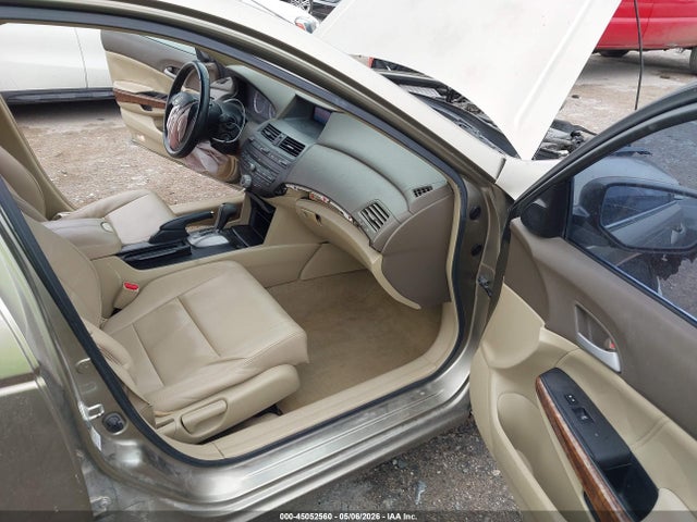 45052560 :رقم المزاد ، JHMCP26898C070459 vin ، 2008 Honda Accord 2.4 Ex-l مزاد بيع
