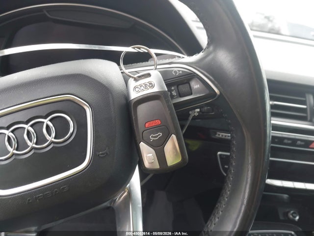 Продажа на аукционе авто 2017 Audi Q7 3.0t Premium, vin: WA1VAAF7XHD003578, номер лота: 45052614