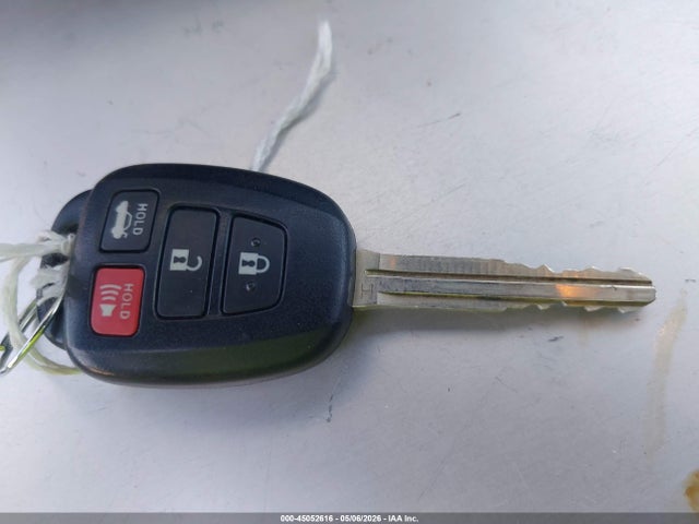 2T1BURHE7GC642345 Toyota COROLLA LE