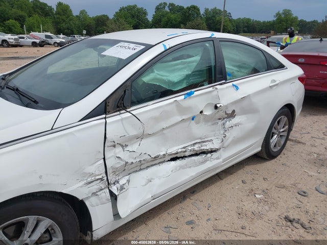 45052638 :رقم المزاد ، 5NPEB4AC0DH782387 vin ، 2013 Hyundai Sonata Gls مزاد بيع
