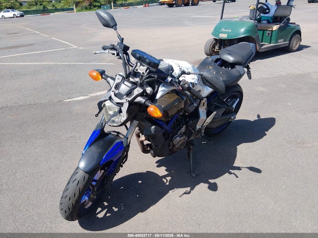 Yamaha FZ07 2016 JYARM06E0GA010171 Image 2