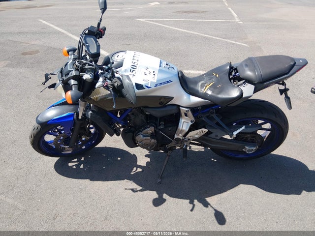 Yamaha FZ07 2016 JYARM06E0GA010171 Image 13