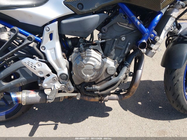 Yamaha FZ07 2016 JYARM06E0GA010171 Image 8