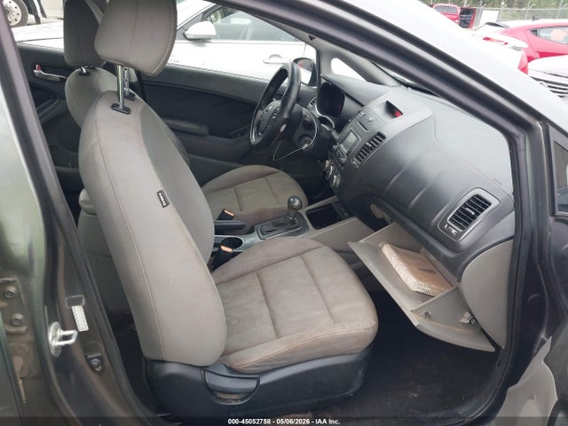 Aukcja sprzedaży 2016 Kia Forte Lx, vin: KNAFX4A63G5567832, numer aukcji: 45052758