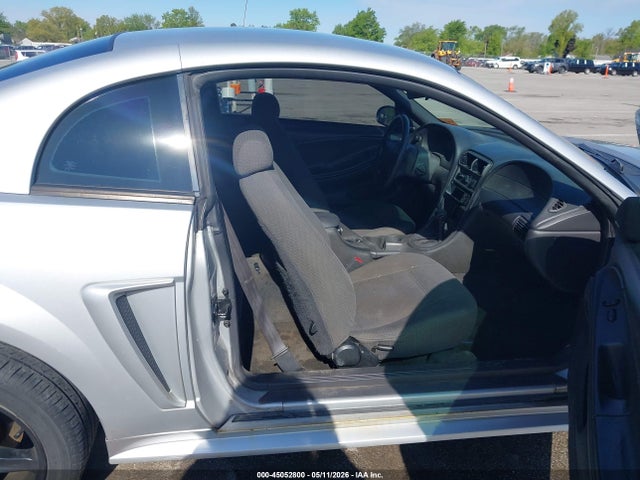 Продажа на аукционе авто 2000 Ford Mustang, vin: 1FAFP4043YF230520, номер лота: 45052800