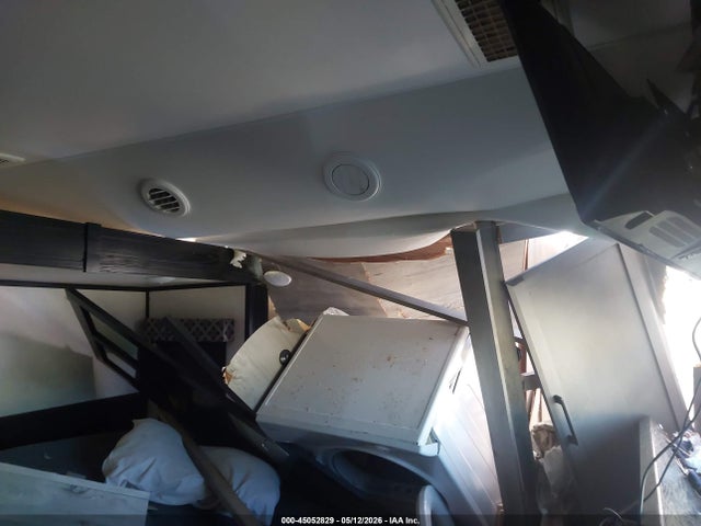4EZFV4129N6010225 Kz Other