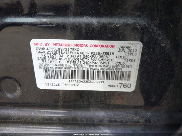 JA4AZ3A33EZ006683 Mitsubishi Outlander Se
