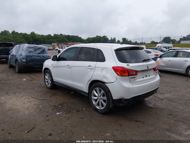2015 Mitsubishi Outlander Sport Es მანქანა იყიდება აუქციონზე, vin: 4A4AP3AU3FE020881, აუქციონის ნომერი: 45052875
