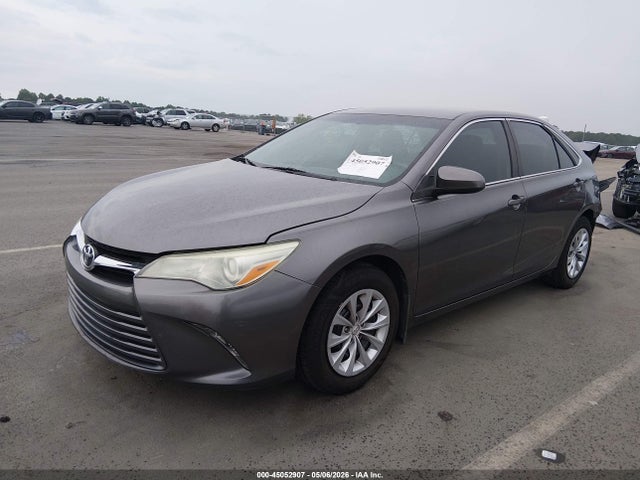 2016 Toyota Camry Le მანქანა იყიდება აუქციონზე, vin: 4T1BF1FK2GU502383, აუქციონის ნომერი: 45052907