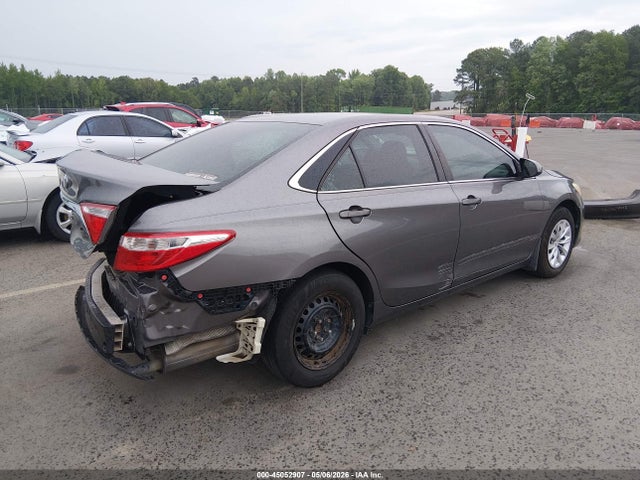 2016 Toyota Camry Le მანქანა იყიდება აუქციონზე, vin: 4T1BF1FK2GU502383, აუქციონის ნომერი: 45052907