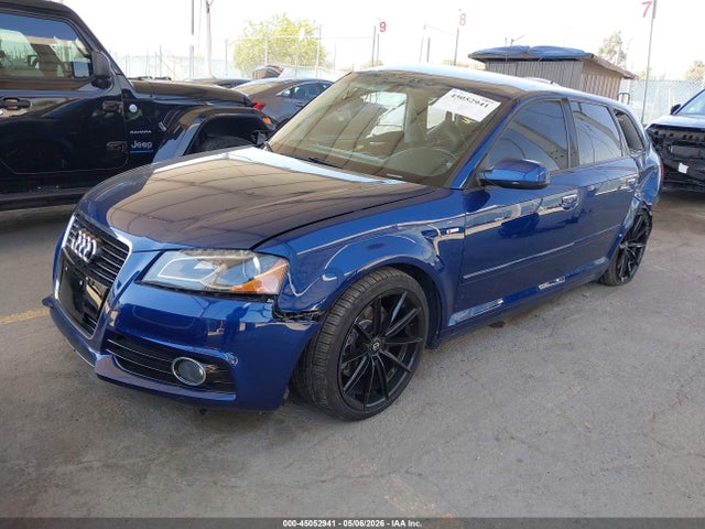 45052941 :رقم المزاد ، WAUKEAFM8DA000657 vin ، 2013 Audi A3 2.0t Premium مزاد بيع