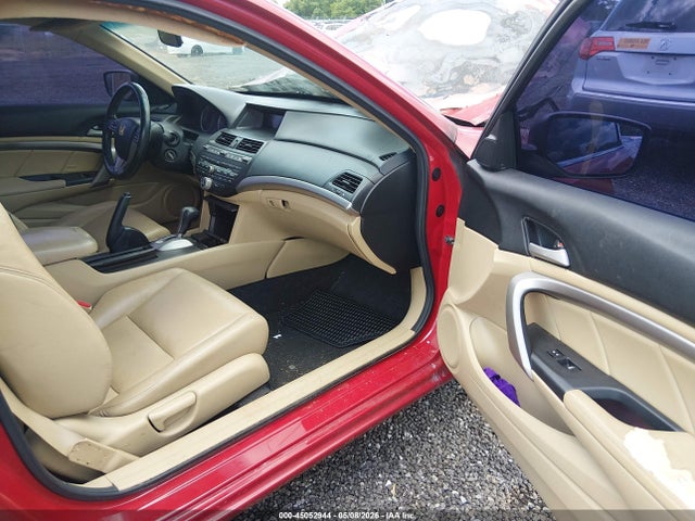45052944 :رقم المزاد ، 1HGCS1B80AA005891 vin ، 2010 Honda Accord 2.4 Ex-l مزاد بيع