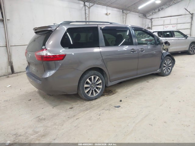 45052951 :رقم المزاد ، 5TDJZ3DC9LS242545 vin ، 2020 Toyota Sienna Le مزاد بيع