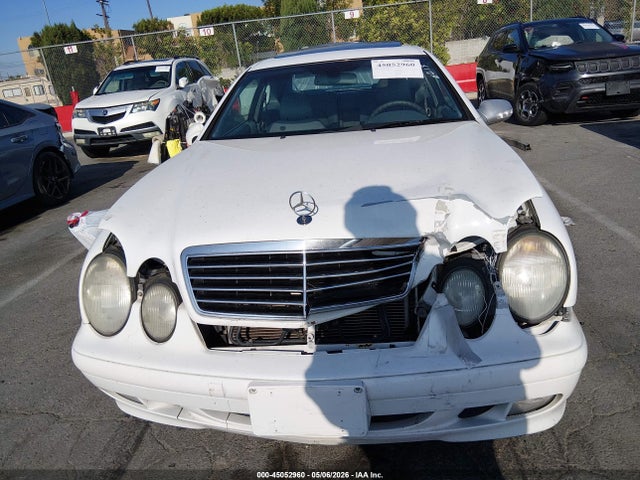 Продаж на аукціоні авто 2000 Mercedes-benz Clk 320, vin: WDBLJ65G5YF135310, номер лоту: 45052960