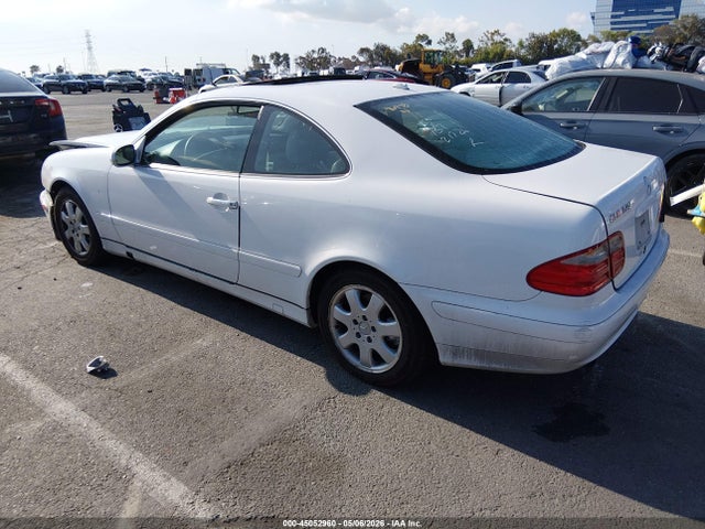 Продаж на аукціоні авто 2000 Mercedes-benz Clk 320, vin: WDBLJ65G5YF135310, номер лоту: 45052960