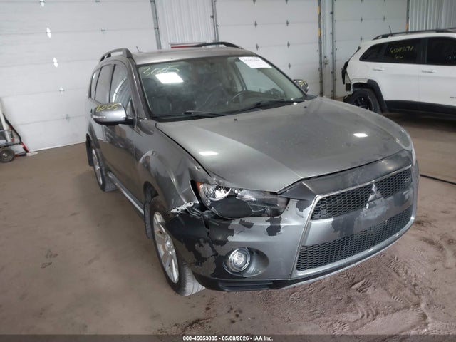 45053005 :رقم المزاد ، JA4JT3AW9DU008445 vin ، 2013 Mitsubishi Outlander Se مزاد بيع