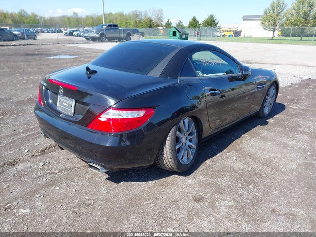 Продажа на аукционе авто 2016 Mercedes-benz Slk 300, vin: WDDPK3JA4GF124481, номер лота: 45053021