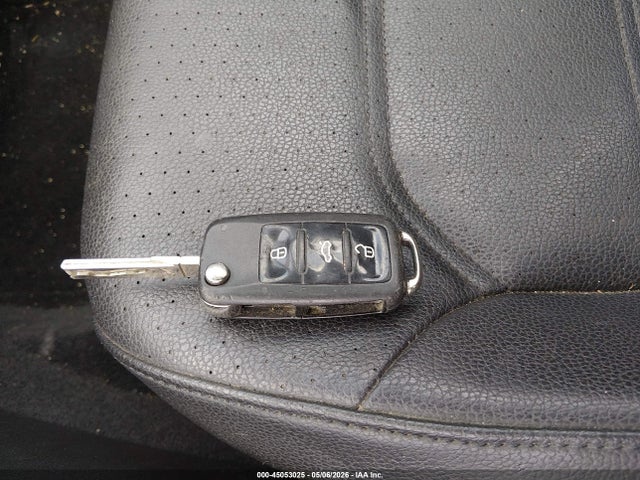 Продаж на аукціоні авто 2013 Volkswagen Passat 2.0l Tdi Se, vin: 1VWBN7A38DC009753, номер лоту: 45053025