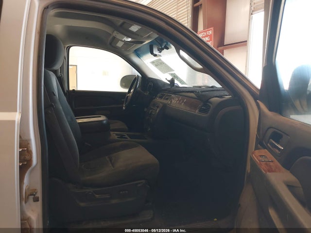 Продаж на аукціоні авто 2010 Chevrolet Suburban 1500 Ls, vin: 1GNUKHE36AR290780, номер лоту: 45053046