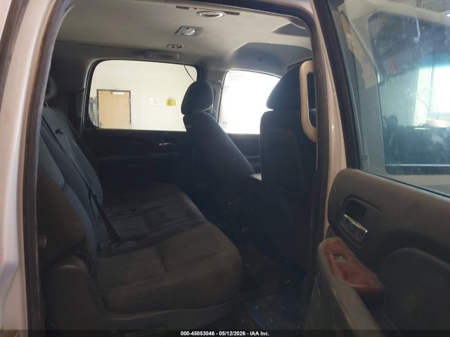 Продаж на аукціоні авто 2010 Chevrolet Suburban 1500 Ls, vin: 1GNUKHE36AR290780, номер лоту: 45053046