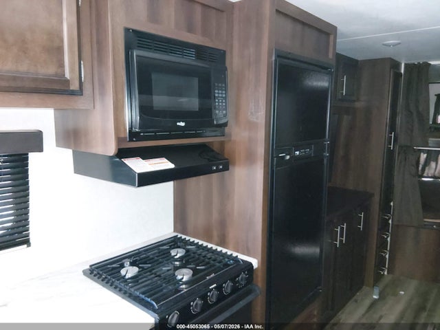 Продажа на аукционе авто 2019 Jayco Travel Trlr, vin: 1UJBJ0BR7K17S0734, номер лота: 45053065