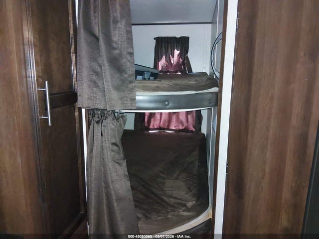 Продажа на аукционе авто 2019 Jayco Travel Trlr, vin: 1UJBJ0BR7K17S0734, номер лота: 45053065