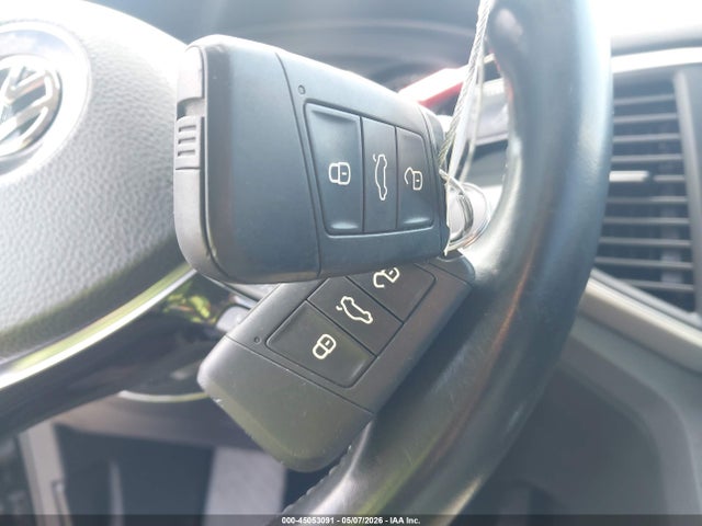 Продажа на аукционе авто 2018 Volkswagen Atlas 2.0t Se, vin: 1V2CP2CA3JC556617, номер лота: 45053091