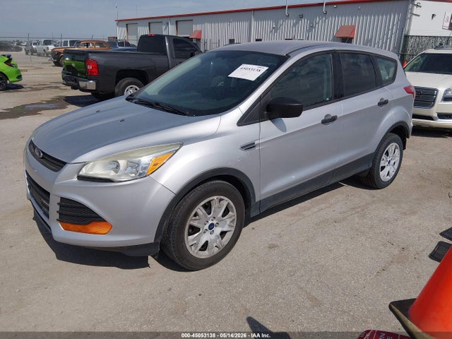 Продажа на аукционе авто 2015 Ford Escape S, vin: 1FMCU0F78FUA52088, номер лота: 45053138