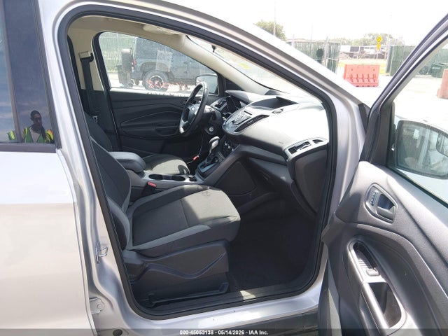 Продажа на аукционе авто 2015 Ford Escape S, vin: 1FMCU0F78FUA52088, номер лота: 45053138
