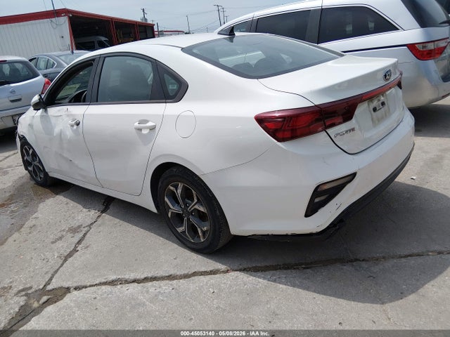 3KPF24AD0KE051697 KIA Forte Lxs