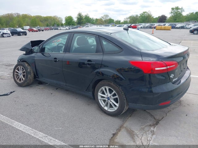 Ford FOCUS SE 2018 1FADP3F24JL327515 Image 3