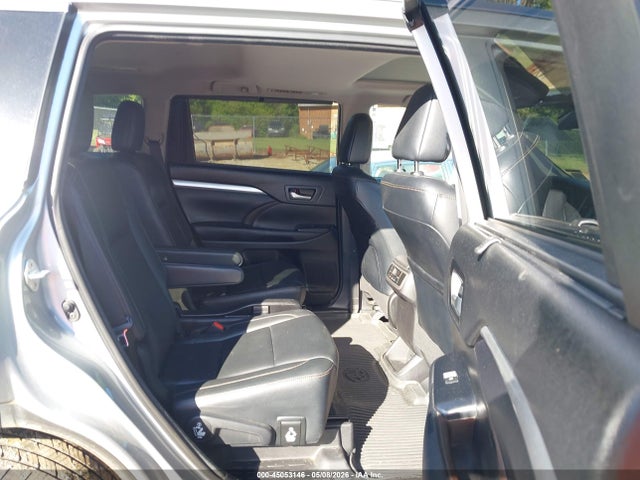 Aukcja sprzedaży 2018 Toyota Highlander Xle, vin: 5TDJZRFH2JS888518, numer aukcji: 45053146