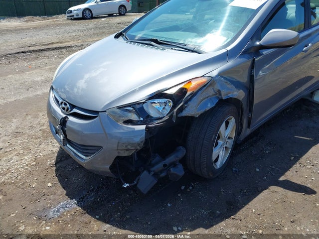 2013 Hyundai Elantra Gls მანქანა იყიდება აუქციონზე, vin: 5NPDH4AE4DH334388, აუქციონის ნომერი: 45053159