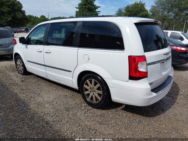 2015 Chrysler Town & Country Touring მანქანა იყიდება აუქციონზე, vin: 2C4RC1BG9FR588817, აუქციონის ნომერი: 45053211