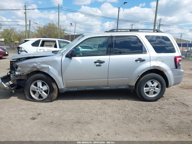 2010 Ford Escape Xlt მანქანა იყიდება აუქციონზე, vin: 1FMCU9D72AKC28967, აუქციონის ნომერი: 45053216