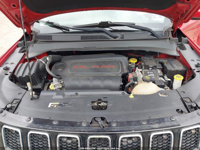 45053334 :رقم المزاد ، 3C4NJDBB5JT199401 vin ، 2018 Jeep Compass Latitude 4x4 مزاد بيع