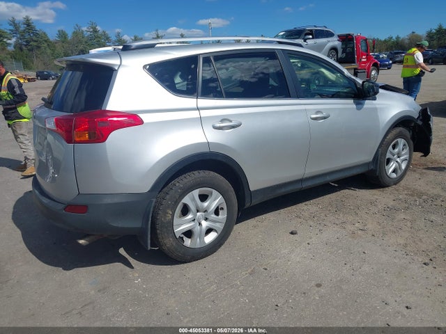 JTMBFREV2FD109934 Toyota RAV4 LE