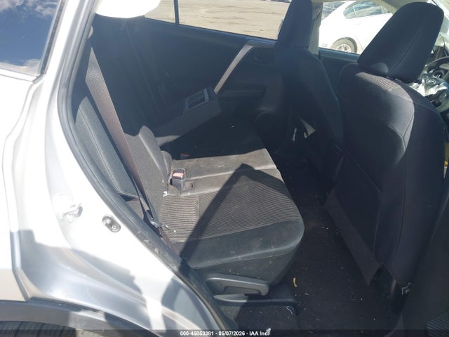 JTMBFREV2FD109934 Toyota RAV4 LE