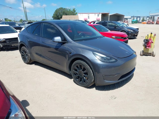 2023 Tesla Model Y Awd/long Range Dual Motor All-wheel Drive მანქანა იყიდება აუქციონზე, vin: 7SAYGDEE0PF637382, აუქციონის ნომერი: 45053397