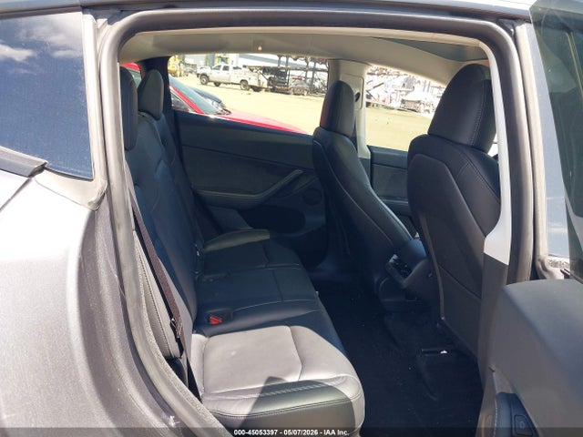 Продаж на аукціоні авто 2023 Tesla Model Y Awd/long Range Dual Motor All-wheel Drive, vin: 7SAYGDEE0PF637382, номер лоту: 45053397