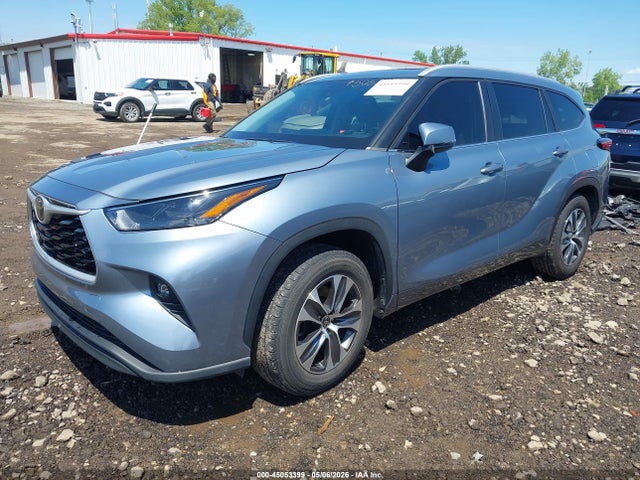 Auction sale of the 2023 Toyota Highlander Xle, vin: 5TDKDRAHXPS029681, lot number: 45053399