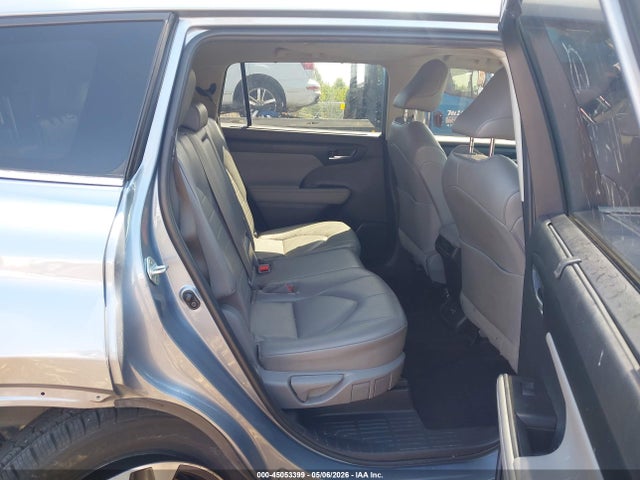 Auction sale of the 2023 Toyota Highlander Xle, vin: 5TDKDRAHXPS029681, lot number: 45053399