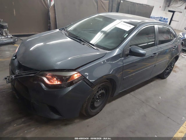 Toyota COROLLA LE 2015 5YFBURHE4FP224422 Image 2