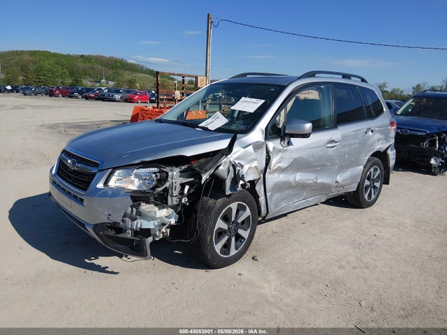 45053501 :رقم المزاد ، JF2SJAEC2JH598756 vin ، 2018 Subaru Forester 2.5i Premium مزاد بيع