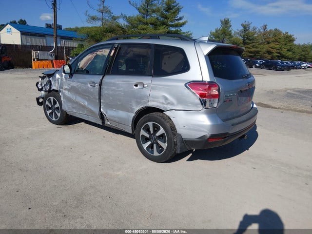 45053501 :رقم المزاد ، JF2SJAEC2JH598756 vin ، 2018 Subaru Forester 2.5i Premium مزاد بيع